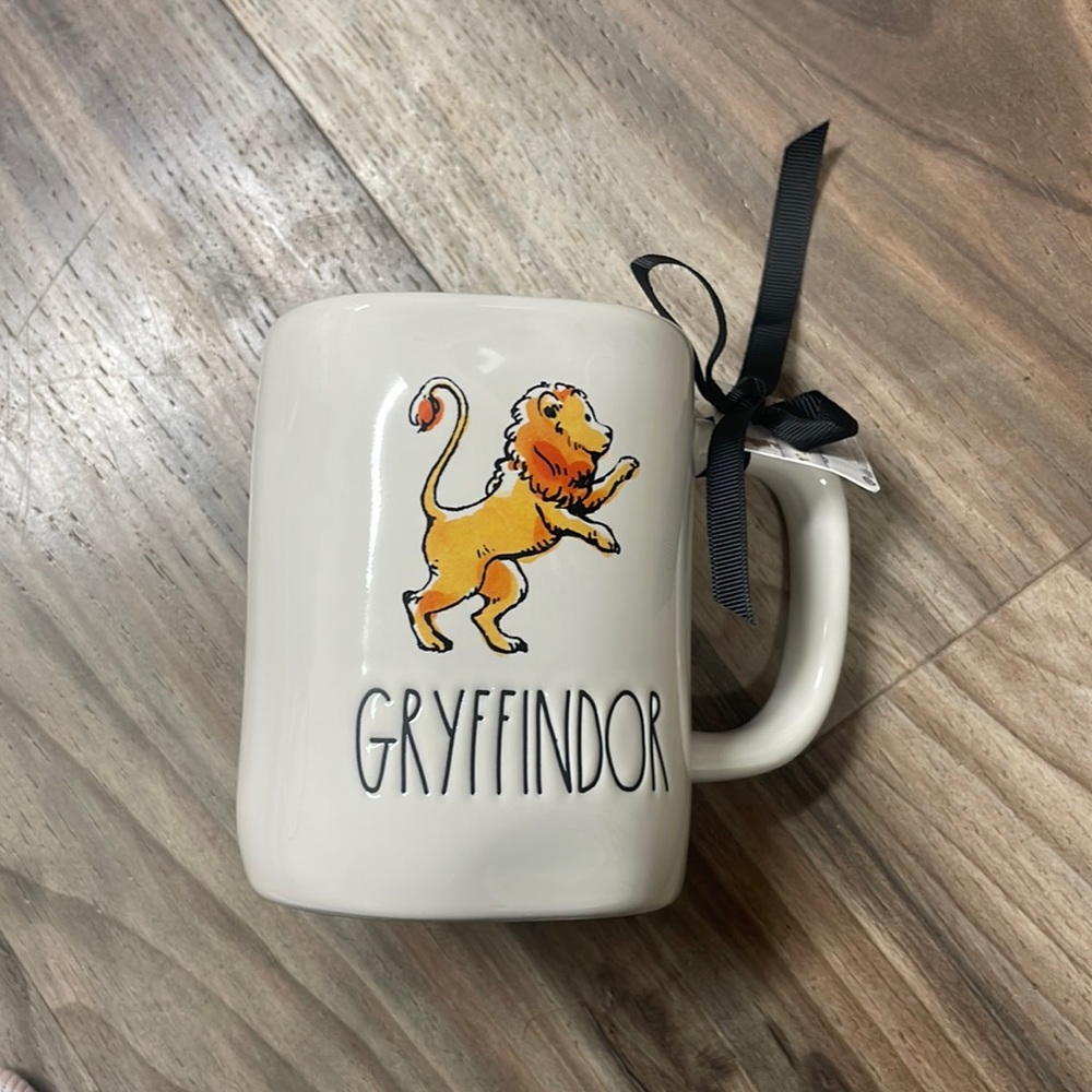 Rae Dunn Harry Potter Gryffindor mug